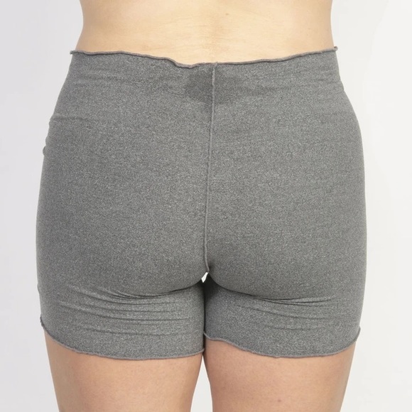 Simple Roll Short - Picture 7 of 7